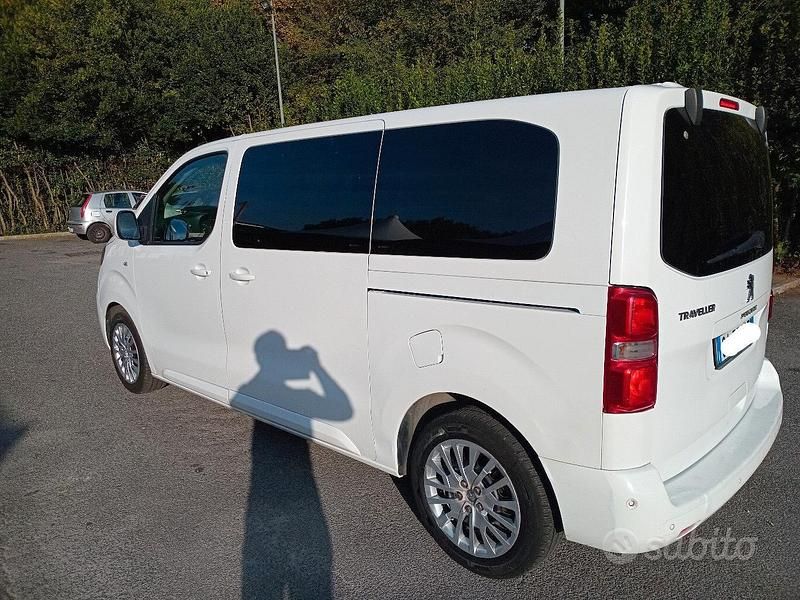 Bianco Usata 2020 Peugeot Traveller Monovolume | 15.500 € - Immagine 1/4