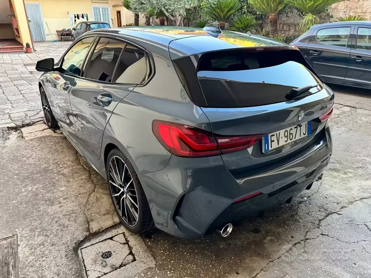Usata BMW 118 M Sport 150 CV (110 kW) 2019 Grigio Utilitaria