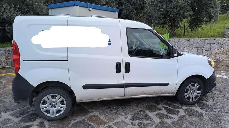 Usata Fiat Doblò 95 CV (69 kW) 2019 Bianco Monovolume