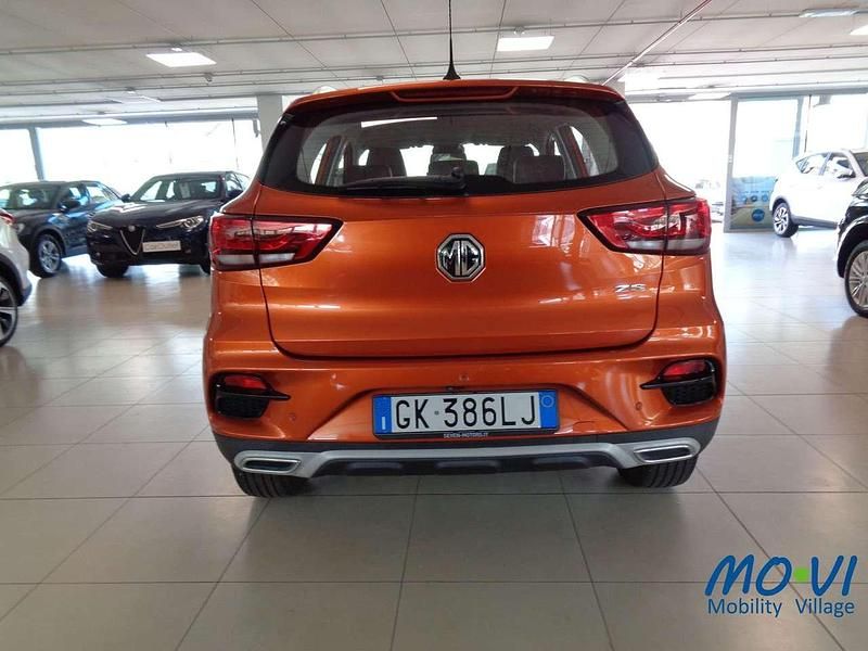 Usata MG ZS Luxury 106 CV (77 kW) 2022 Arancione SUV