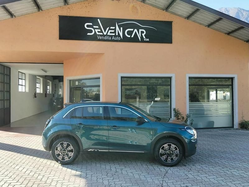 Nuova Fiat 600 100 CV (73 kW) 2025 Verde Station wagon