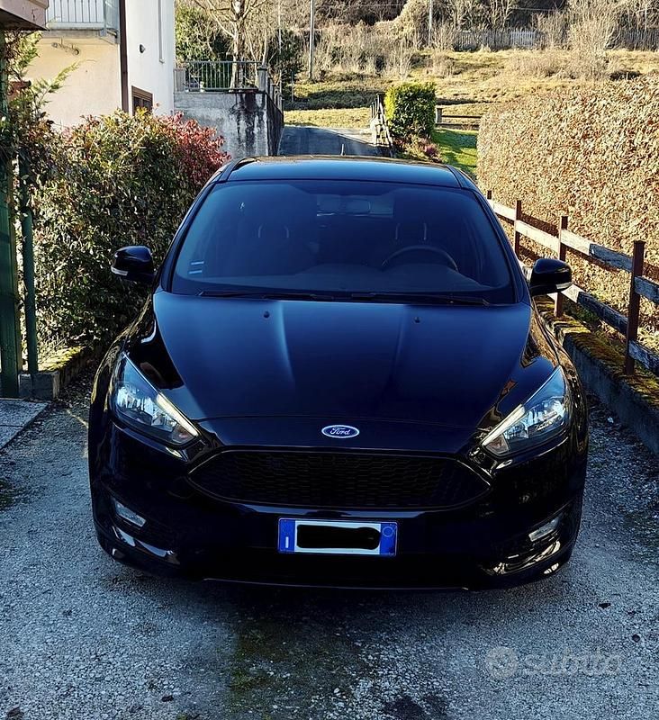 Usata Ford Focus ST-Line 120 CV (88 kW) 2018 Berlina