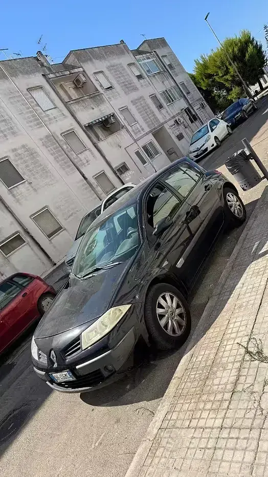 Usata Renault Mégane II 106 CV (77 kW) 2007 Nero Berlina