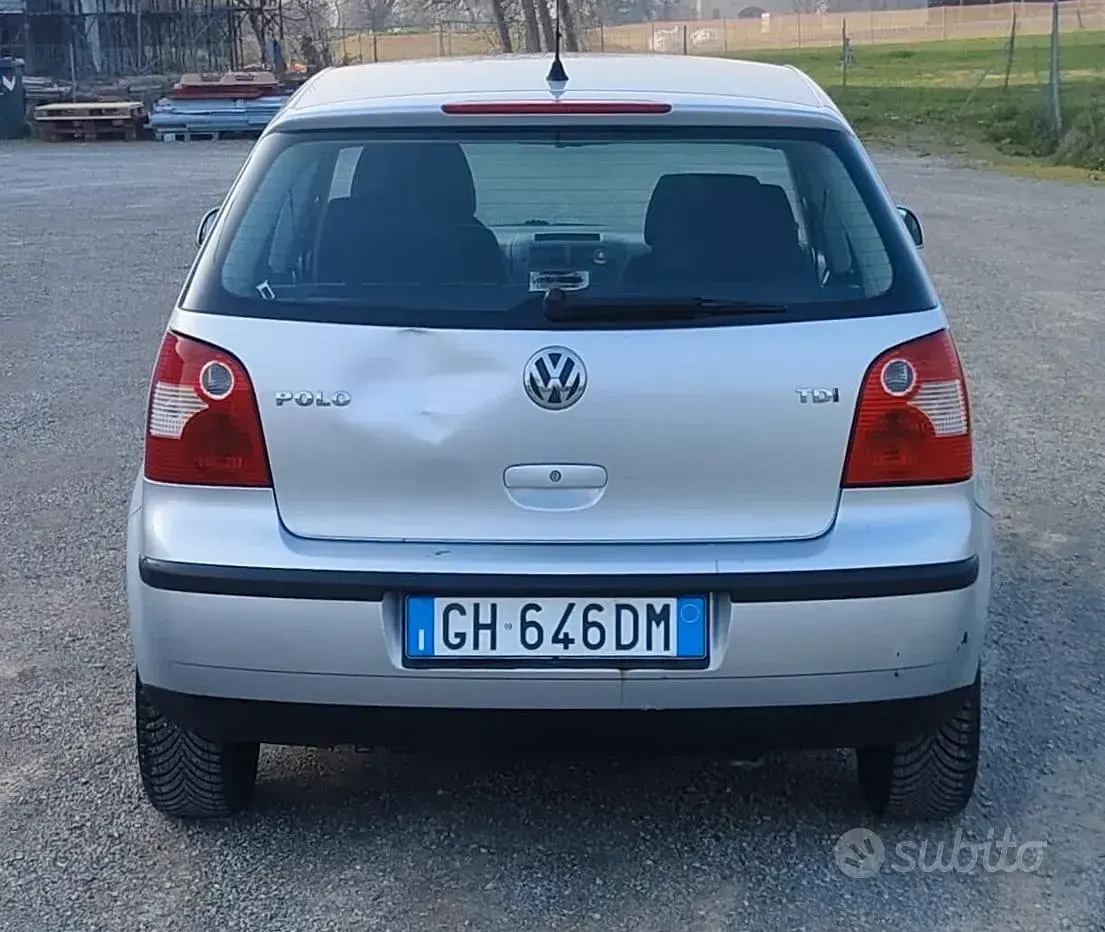 Usata VW Polo Trendline 75 CV (55 kW) 2003 Grigio Berlina
