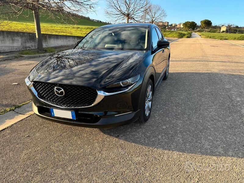 Usata Mazda CX-30 186 CV (136 kW) 2022 Nero SUV