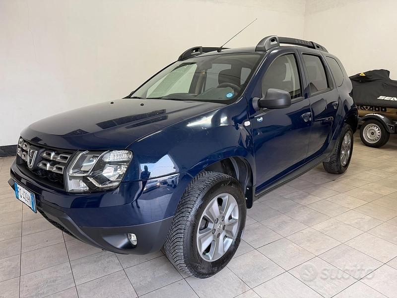Usata Dacia Duster Lauréate 115 CV (84 kW) 2017 Blu SUV
