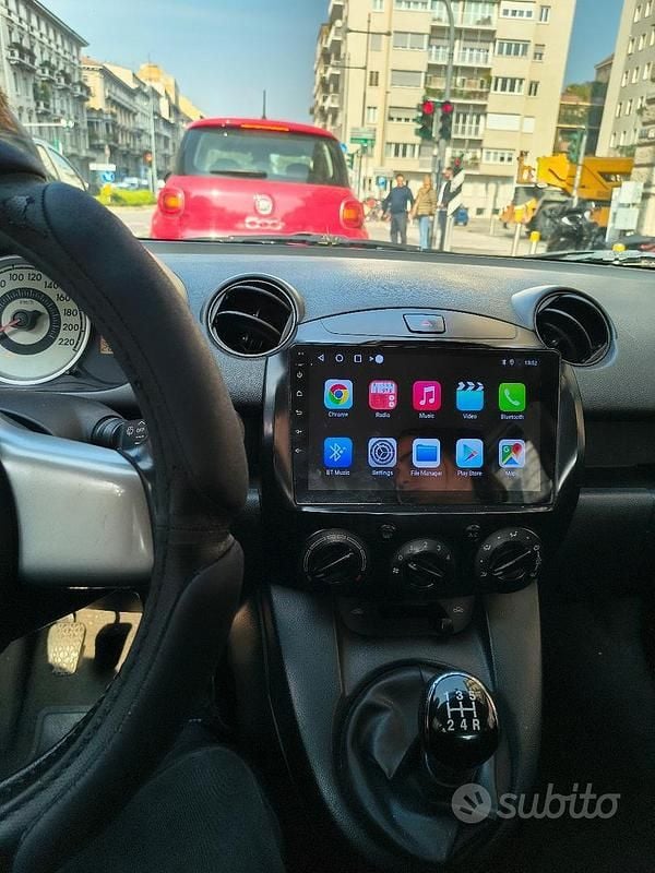 Usata Mazda 2 86 CV (63 kW) 2007 Grigio Berlina