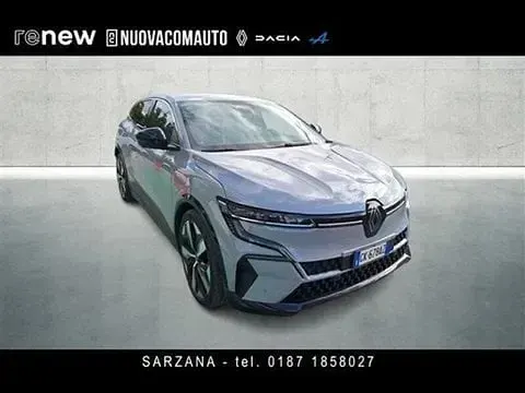 Usata Renault Megane E-Tech Techno 161 kW (220 CV) 2022 Grigio chiaro Utilitaria
