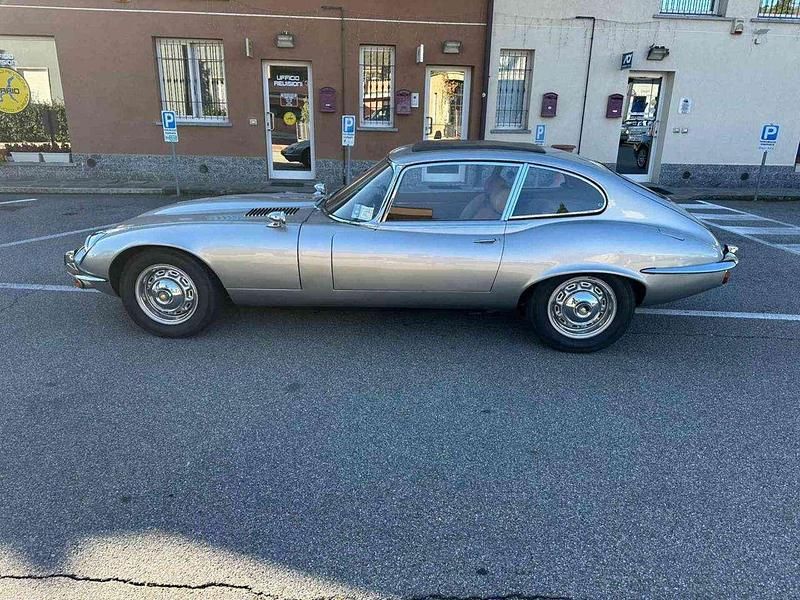 Usata Jaguar E-Type 272 CV (200 kW) 1972 Argento Utilitaria