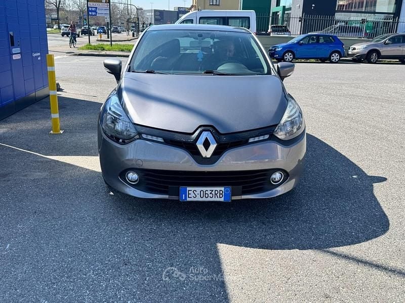 Usata Renault Clio IV 75 CV (55 kW) 2013 Grigio Berlina