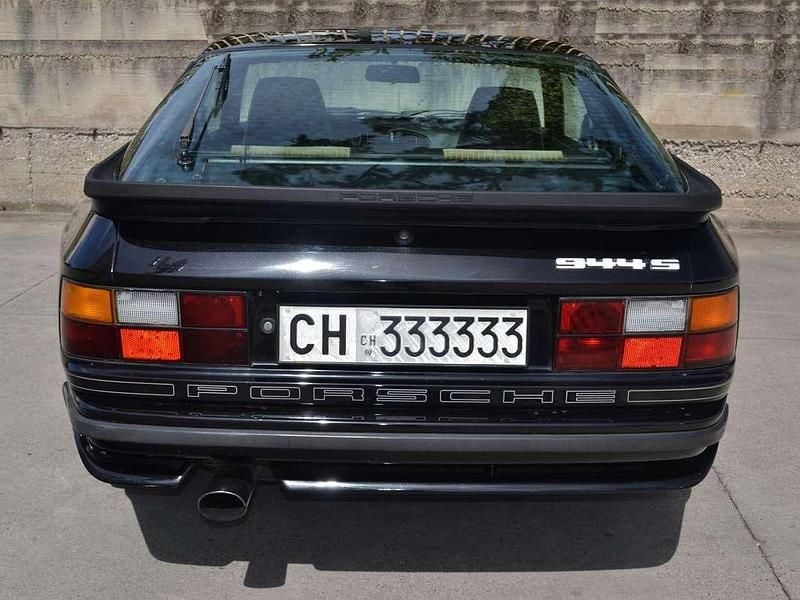 Usata Porsche 944 190 CV (139 kW) 1987 Nero Coupé
