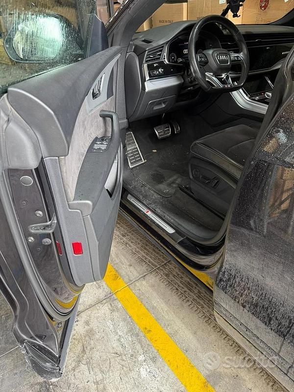 Usata Audi Q8 Premium 286 CV (210 kW) 2020 Nero SUV