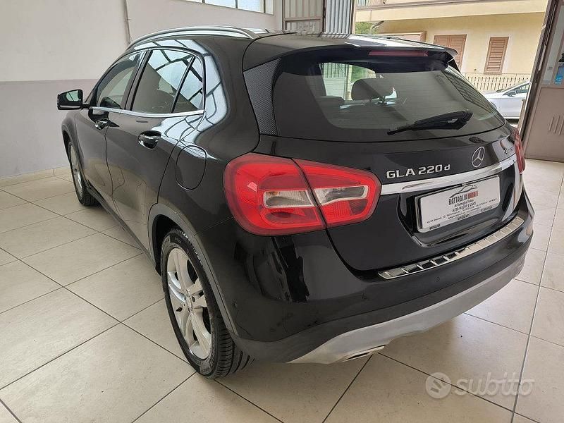Begagnad Mercedes GLA220 177 HK (130 kW) 2016 Svart SUV