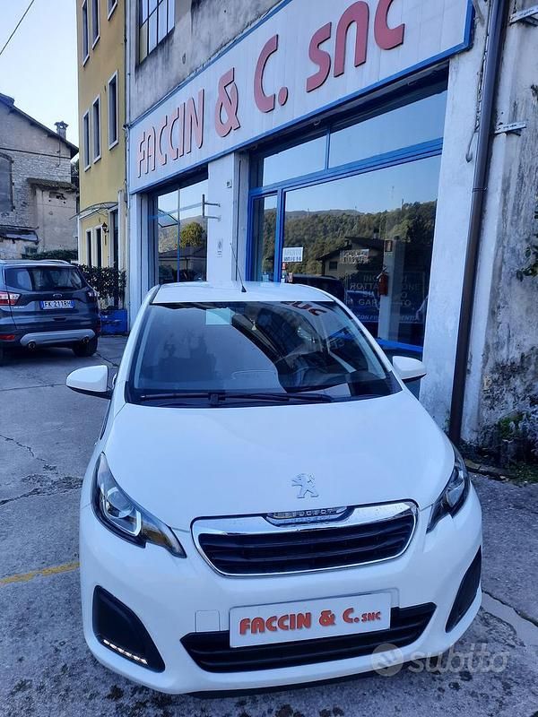 Bianco Usata 2018 Peugeot 108 Active Due volumi | 10.800 € (Molto cara) - Immagine 1/4