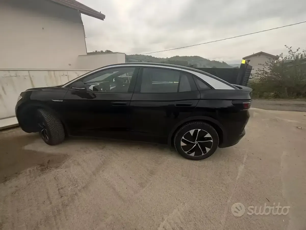 Usata VW ID.5 69 kW (95 CV) 2023 Nero SUV