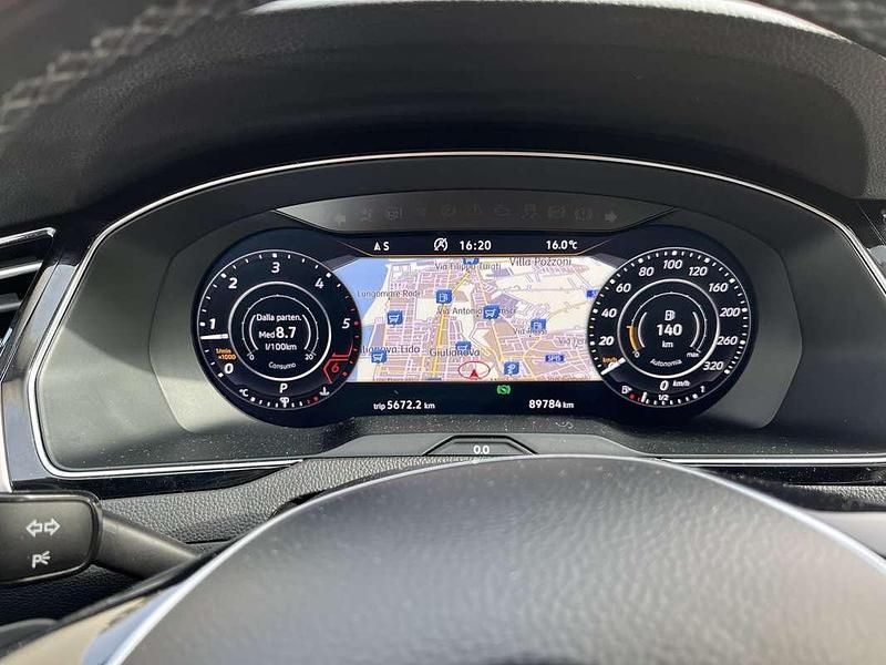 Usata VW Passat Highline 190 CV (139 kW) 2017 Station wagon