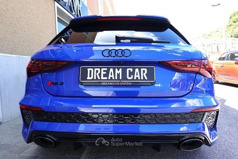 Nuova Audi RS3 Performance 407 CV (299 kW) 2026 Blu Berlina