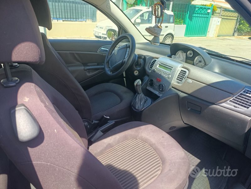 Usata Lancia Ypsilon 69 CV (50 kW) 2009 Marrone Utilitaria