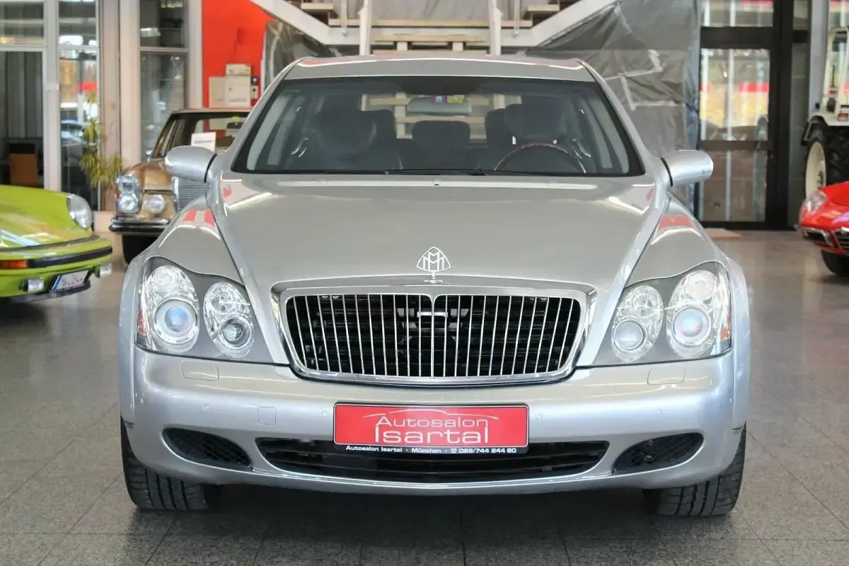 Usata Maybach 57 551 CV (405 kW) 2004 Argento Berlina