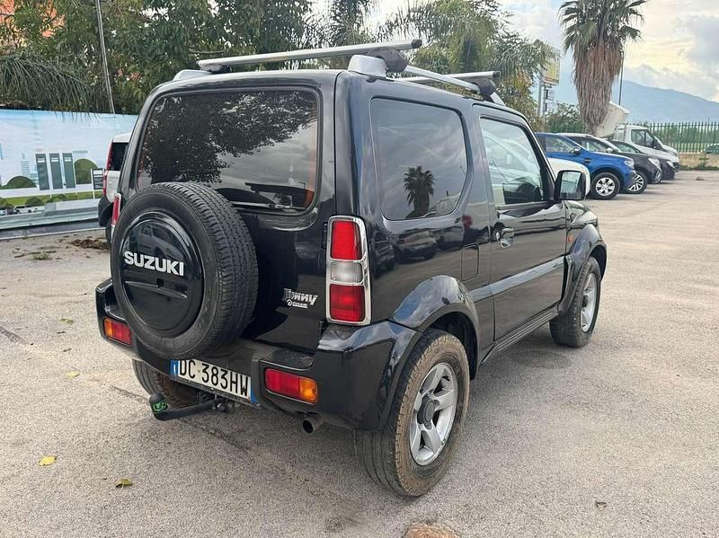 Usata Suzuki Jimny 86 CV (63 kW) 2006 Nero SUV