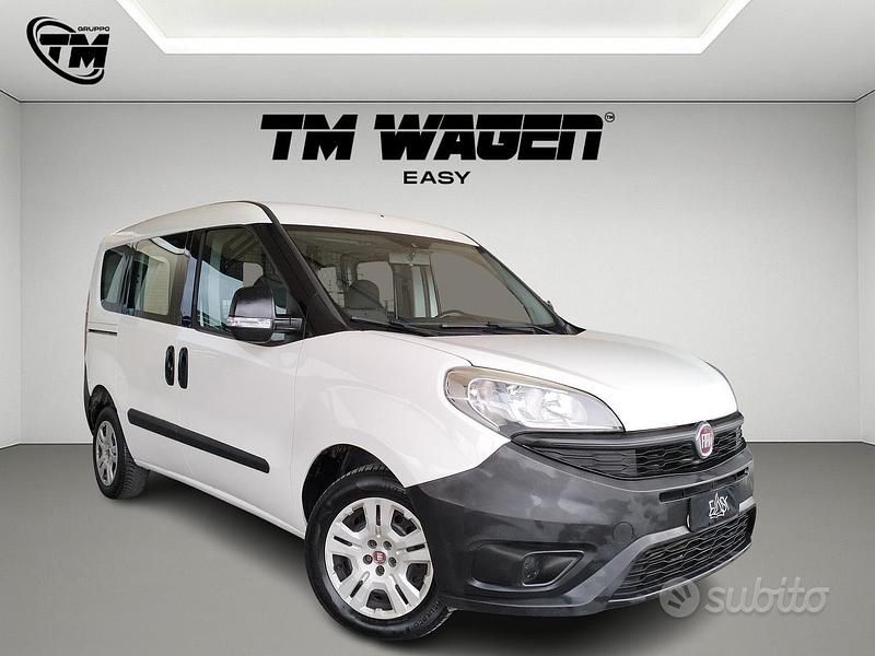 Begagnad Fiat Doblò 90 HK (66 kW) 2016 Vit Minibuss