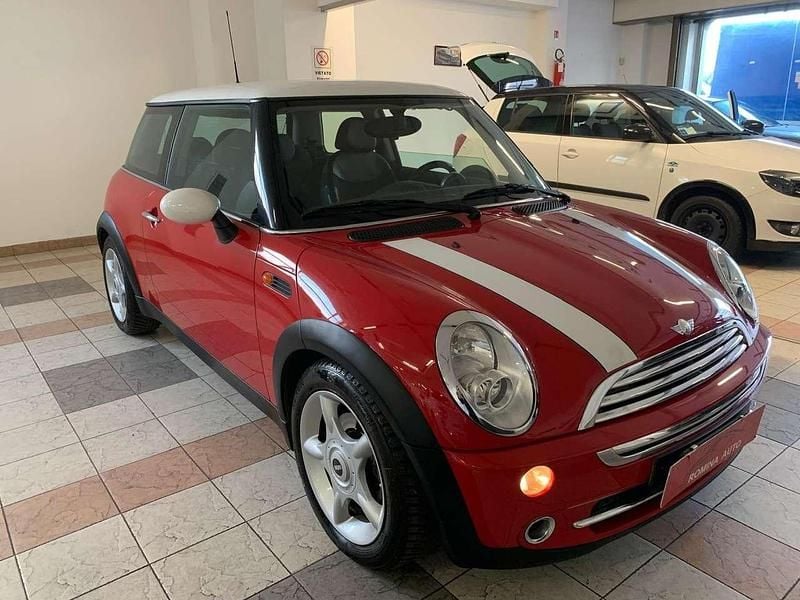 Rosso Usata 2006 Mini Cooper Due volumi | 4000 € (Ottimo prezzo) - Immagine 1/4