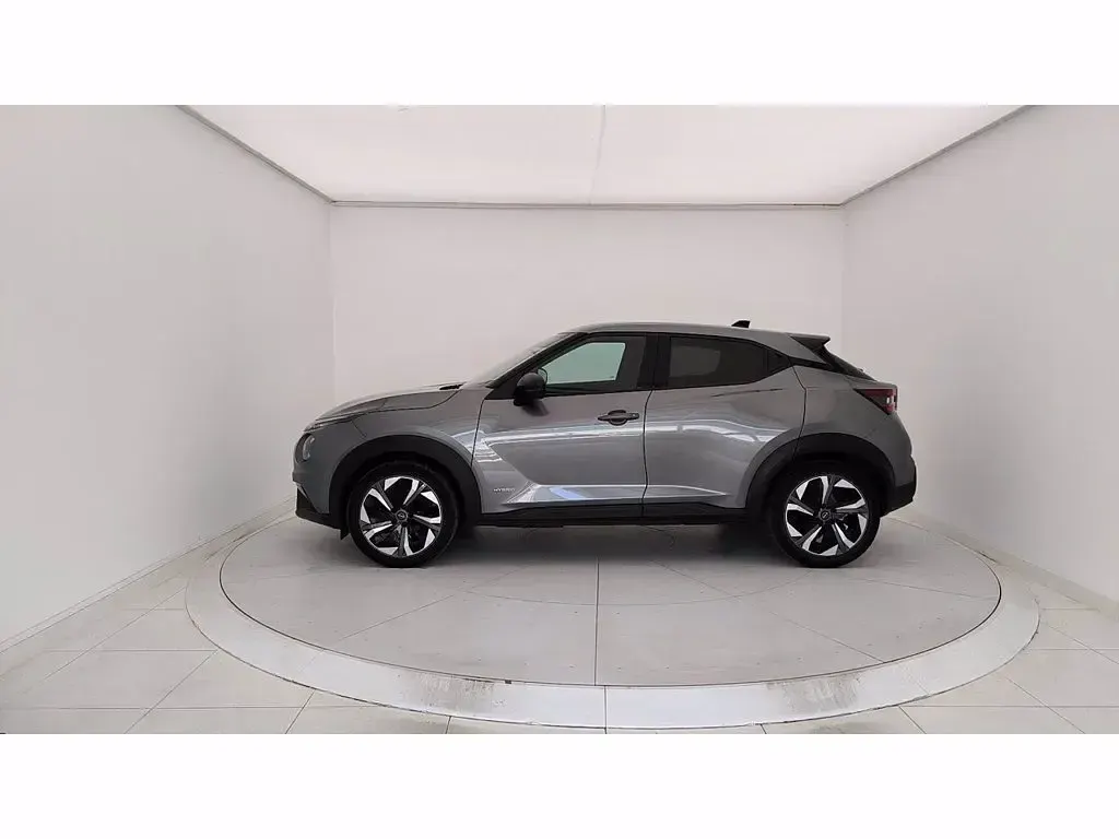 Usata Nissan Juke N-Connecta 143 CV (105 kW) 2025 Grigio scuro SUV