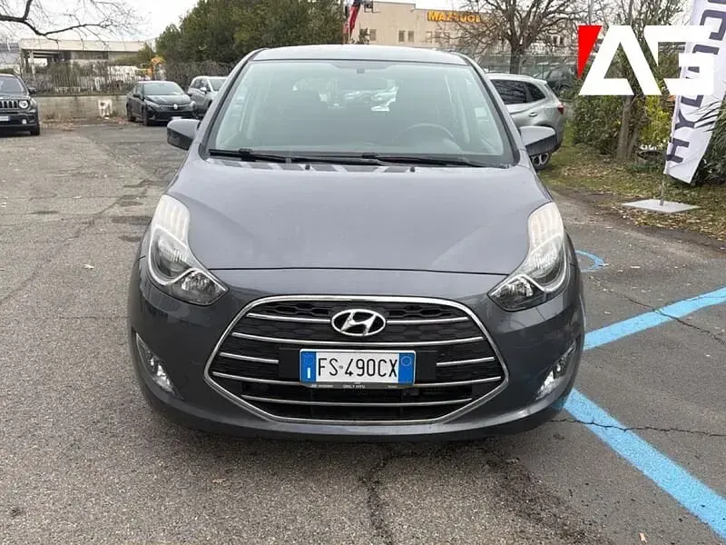 Usata Hyundai ix20 Classic 90 CV (66 kW) 2018 Grigio Utilitaria