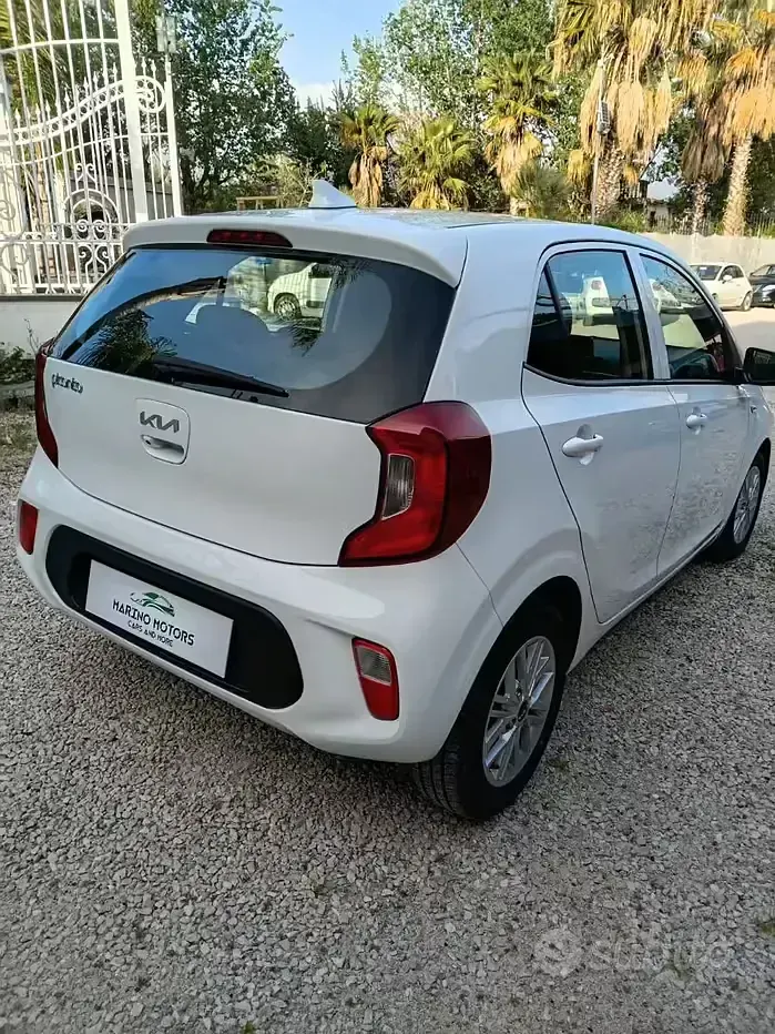 Usata Kia Picanto MY23 67 CV (49 kW) 2024 Utilitaria