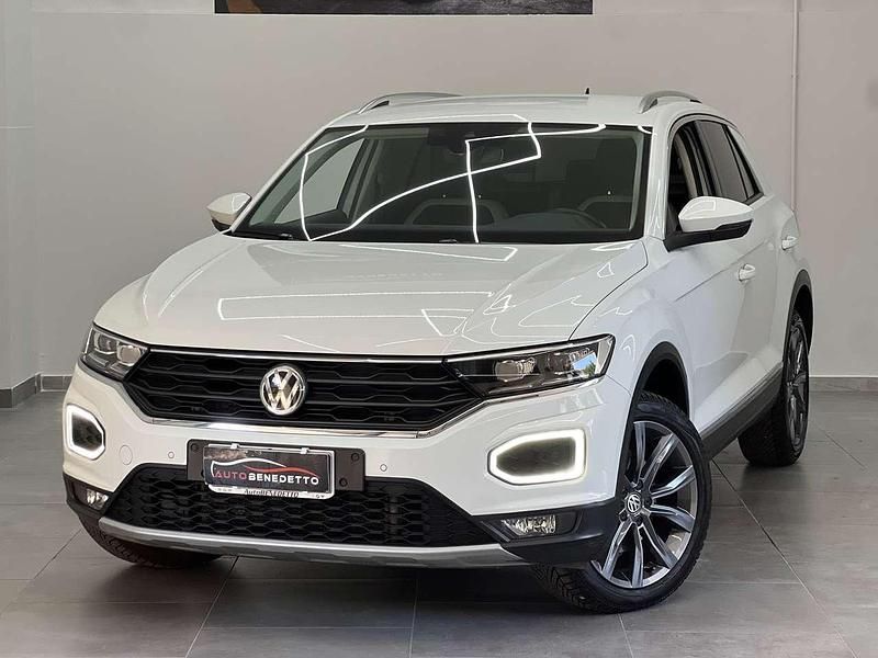 Bianco Usata 2018 VW T-Roc Advance SUV | 15.990 € (Buon prezzo) - Immagine 1/4