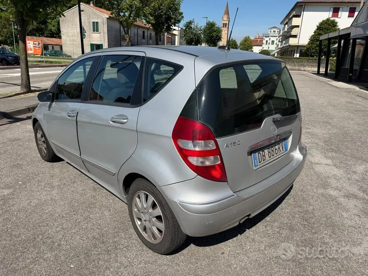 Usata Mercedes A150 95 CV (69 kW) 2005 Grigio Berlina