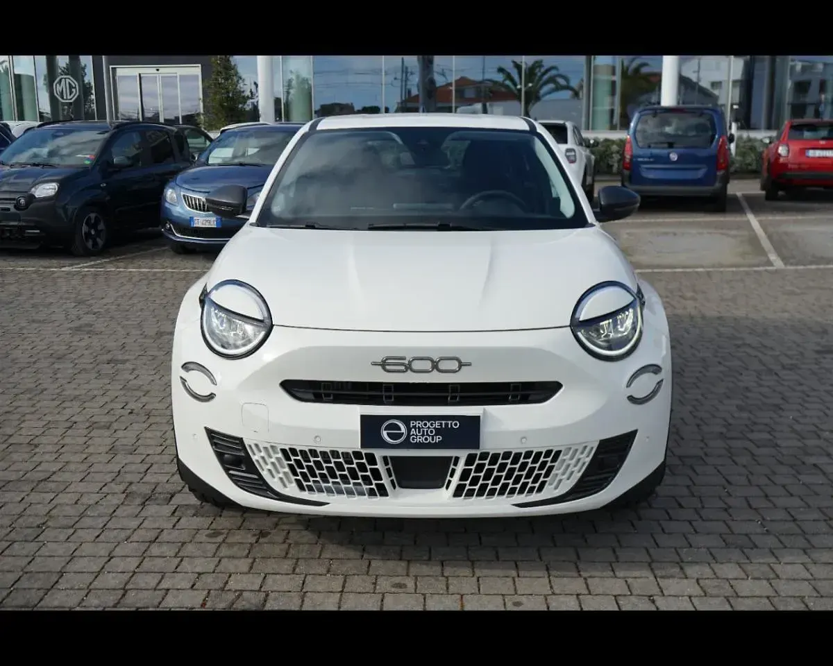 Nuova Fiat 600 110 CV (80 kW) 2025 Bianco SUV