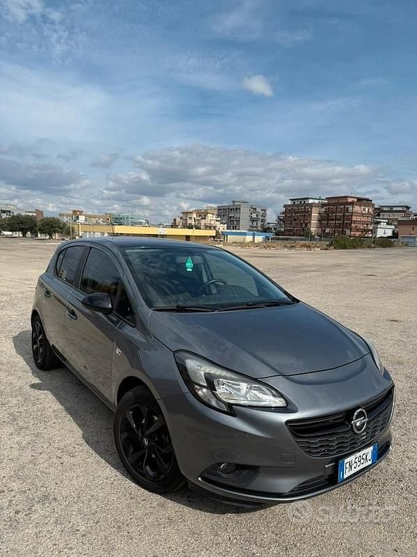 Usata Opel Corsa 90 CV (66 kW) 2018 Berlina