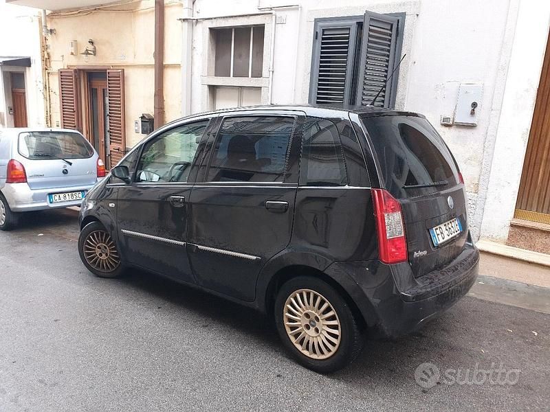 Usata Fiat Idea 129 CV (94 kW) 2009 Nero Monovolume