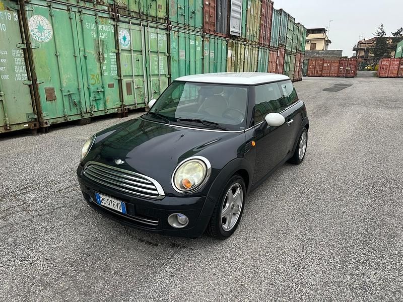 Usata Mini Cooper 120 CV (88 kW) 2007 Blu Utilitaria