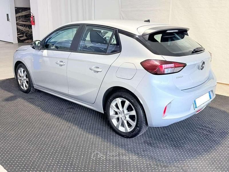 Usata Opel Corsa Edition 75 CV (55 kW) 2022 Argento metallizzato Berlina