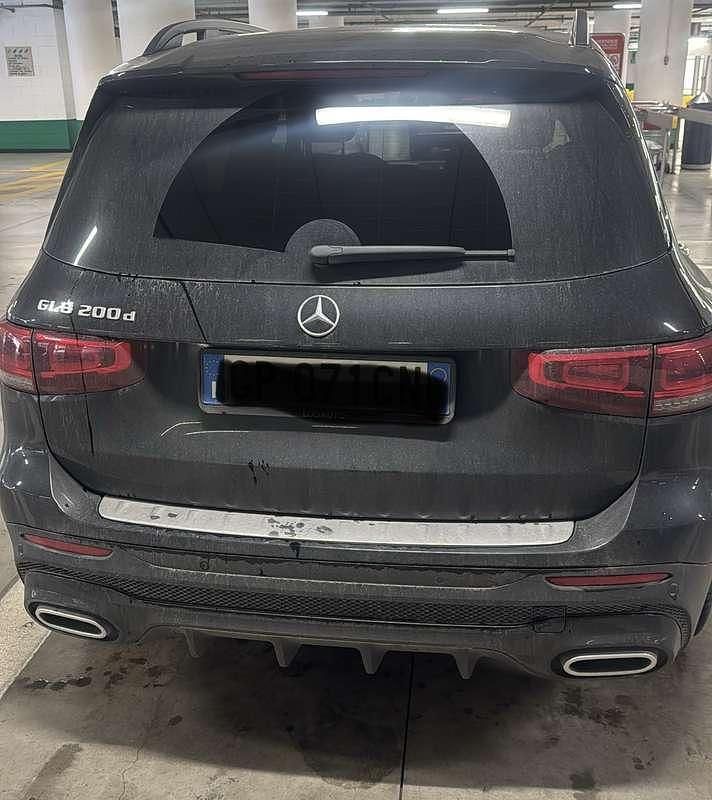 Usata Mercedes GLB200 Premium 150 CV (110 kW) 2023 Nero SUV