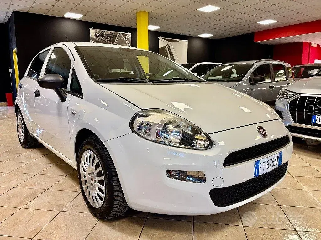 Usata Fiat Punto S 95 CV (69 kW) 2018 Utilitaria