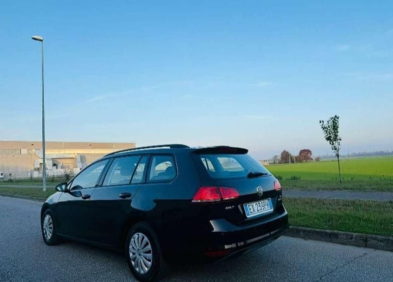 Usata VW Golf VII Trendline 102 CV (75 kW) 2015 Station wagon