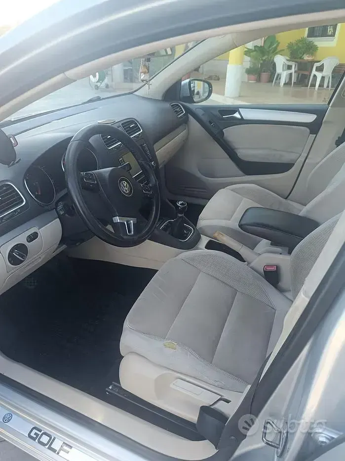 Usata VW Golf VI 105 CV (77 kW) 2010 Grigio Berlina