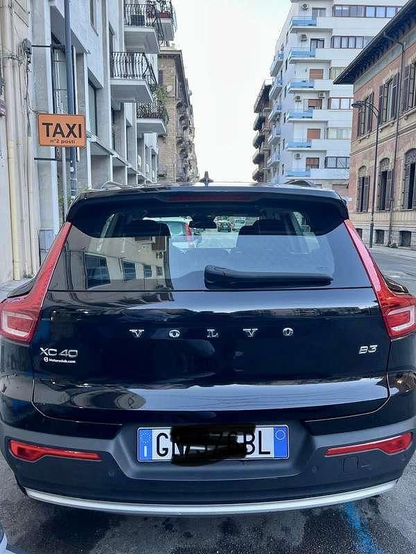 Gebraucht Volvo XC40 163 PS (119 kW) 2023 SUV