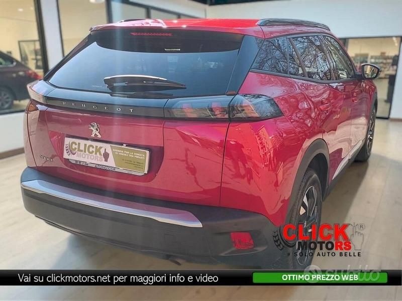 Usata Peugeot 2008 Allure 102 CV (75 kW) 2022 Rosso SUV