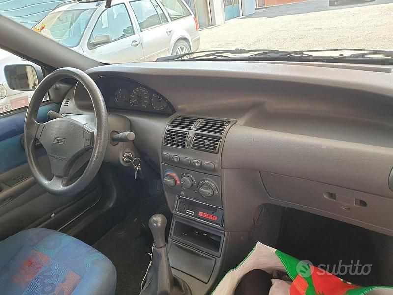 Usata Fiat Punto Cabriolet 60 CV (44 kW) 1997 Grigio Cabrio