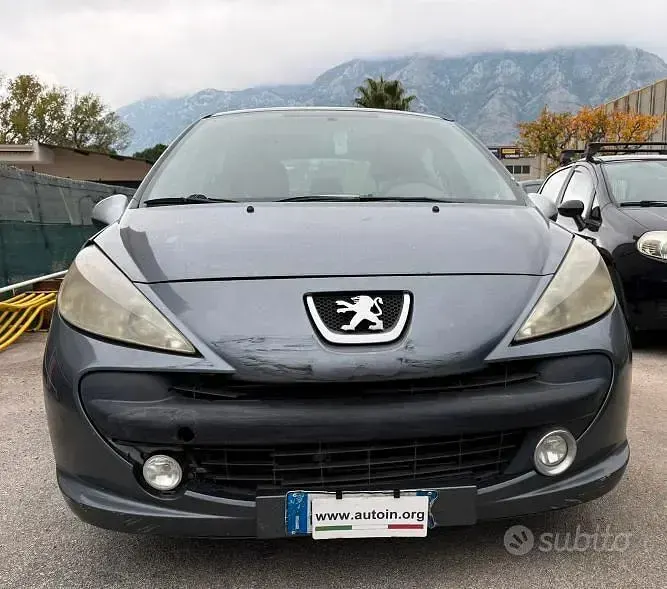 Usata Peugeot 207 73 CV (53 kW) 2009 Grigio Berlina