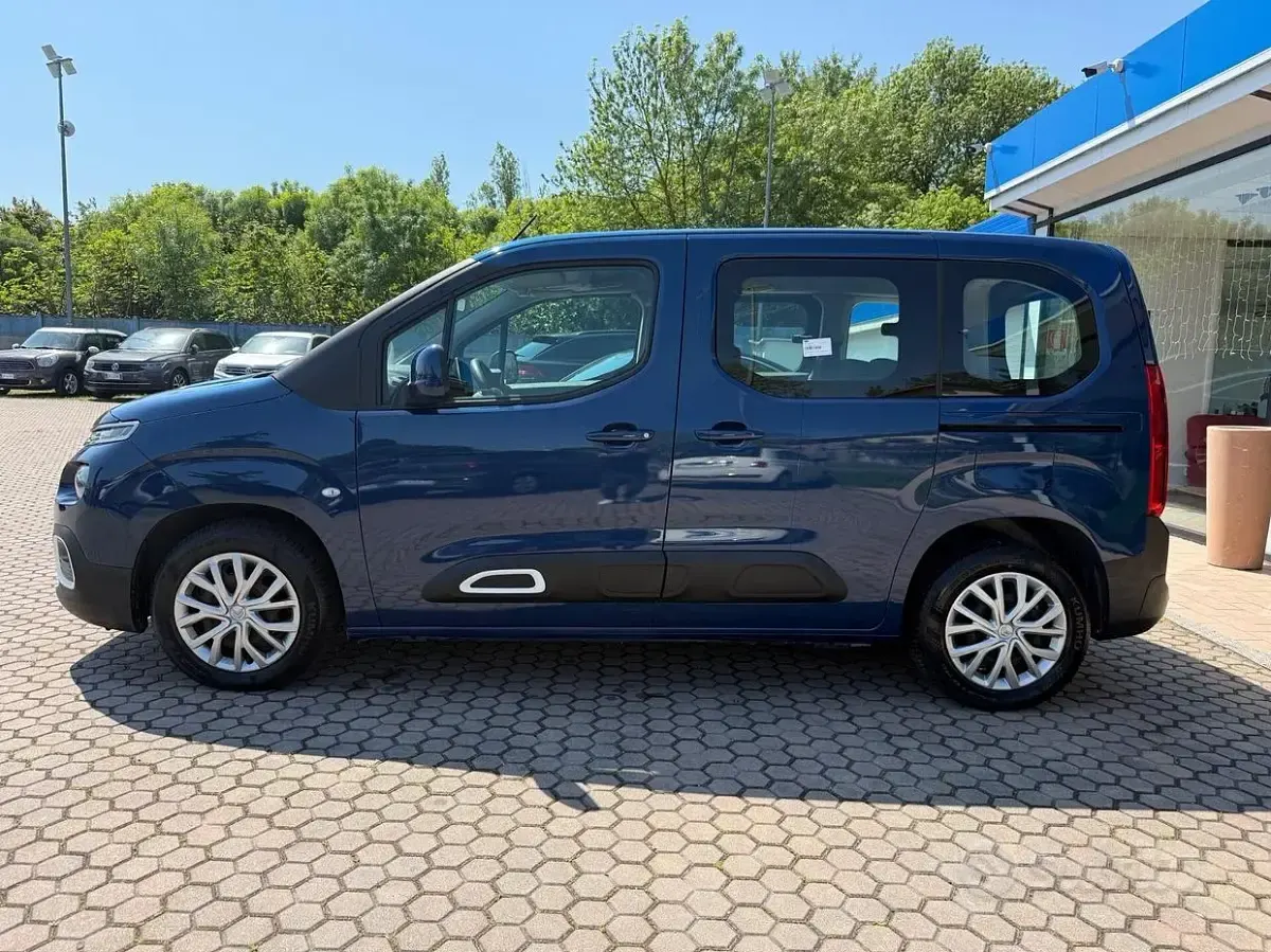 Usata Citroën Berlingo Feel 102 CV (75 kW) 2020 Bluazzurro Monovolume