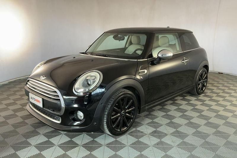 Begagnad Mini One D 95 HK (69 kW) 2016 Halvkombi