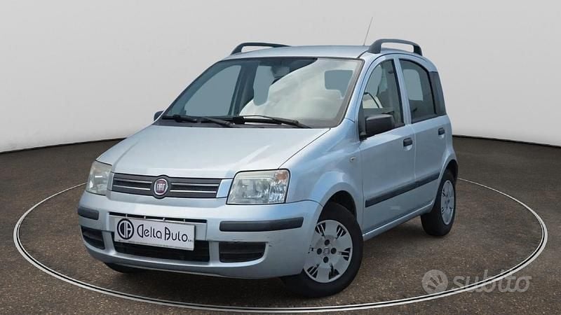 Argento Usata 2009 Fiat Panda Dynamic Utilitaria | 4600 € (Buon prezzo) - Immagine 1/4