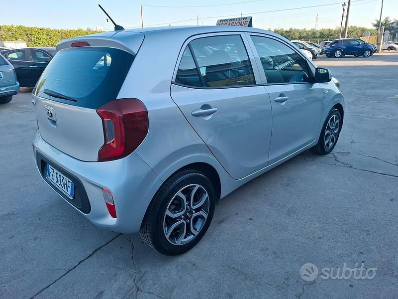 Usata Kia Picanto 67 CV (49 kW) 2019 Grigio Utilitaria