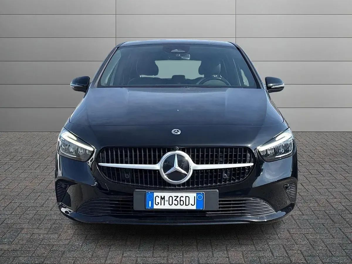 Usata Mercedes B180 Advanced 2023 Nero Utilitaria