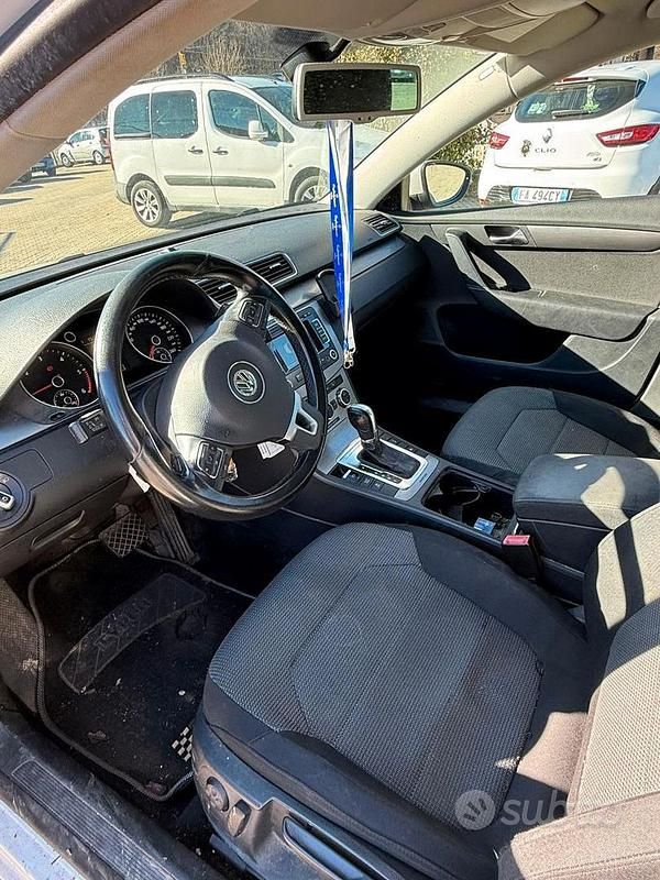 Usata VW Passat 170 CV (125 kW) 2012 Bianco Station wagon